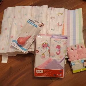 Bundle of 7 infant girl items
